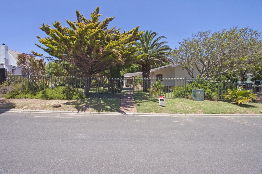 3 Bedroom Property for Sale in Capri Western Cape